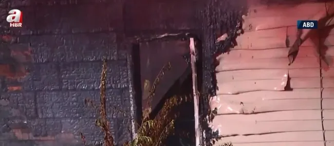 yangina-giden-abdli-itfaiyeci-hayatinin-sokunu-yasadi-ailesi-yok-oldu-1659792577035.jpg Yangına giden ABD’li itfaiyeci hayatının şokunu yaşadı: Ailesi yok oldu - 3