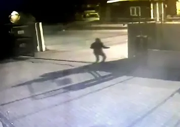 Adana'da karakola pompalı tüfekle saldırı! İşte o anlar