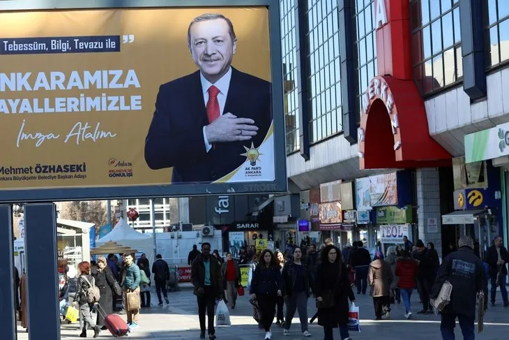 Başkan Erdoğan ve İbrahim Tatlıses Şanlıurfa’da miting sahnesine beraber çıktı