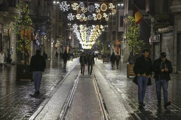 Sokağa çıkma yasağının ardından İstanbul'da hareketlilik