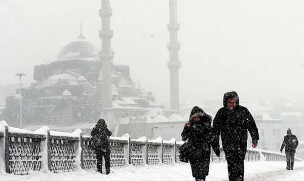 Yılbaşında kar yağacak mı? Meteoroloji uzmanından flaş uyarı! İşte 5 günlük hava durumu