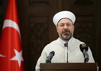 Diyanet İşleri Başkanı Ali Erbaş'tan Fransa'daki skandal bildiriye çok sert tepki: Kur'an-ı Kerim'e yapılmış en büyük iftiralardan biri!