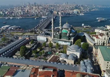 3 asırlık dev Mısır Çarşısı'nın restorasyonu tamamlandı