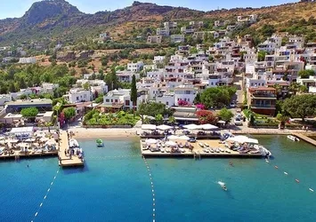 Bodrum'da fiyatlarıyla ünlü mekan bu sezonda taviz vermedi! Ev fiyatına şezlong