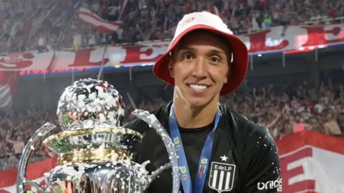 Fernando Muslera bir haftada ikinci kupasını kazandı