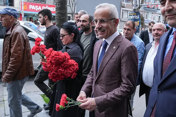 Bakan Uraloğlu’dan İstanbul depremi açıklaması: Ulaştırma yapılarıyla ilgili önlemlerimizi aldık!