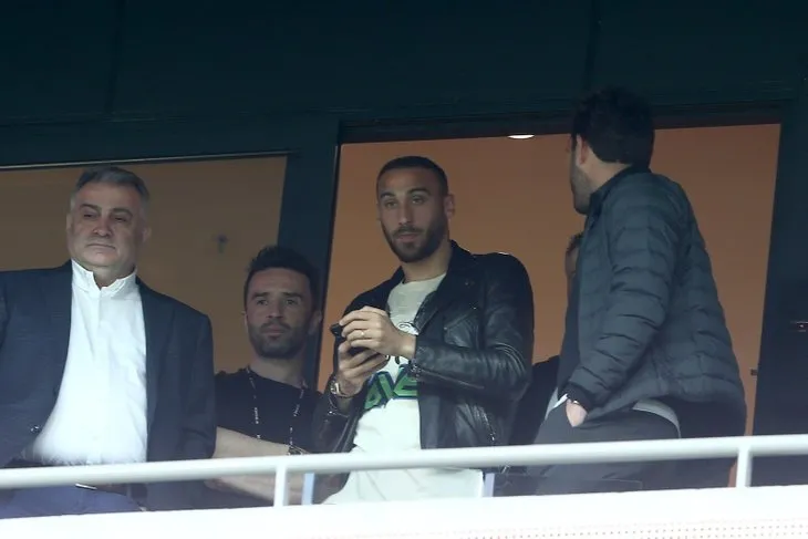 Beşiktaş Cenk Tosun için Ada'ya gidecek