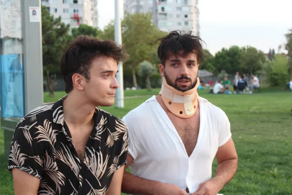 sosyal-medyada-izlenme-ugruna-canindan-oluyordu-olumden-son-anda-dondu-1662370482273.jpg Sosyal medyada izlenme uğruna canından oluyordu! Ölümden son anda döndü - 5