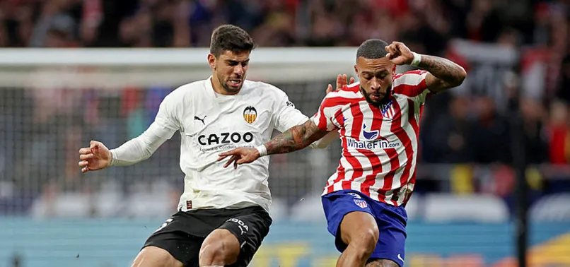 Cenk Özkaçar Valencia ile 5 yıllık sözleşme imzaladı