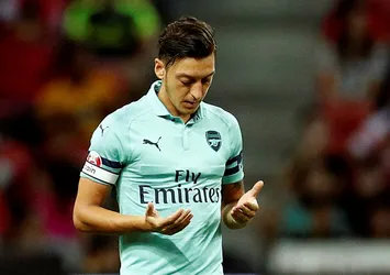 Mesut Özil göz doldurdu