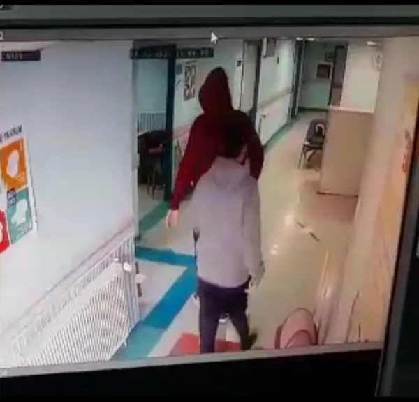 1608349681662.jpg İğne canını yaktı diye sağlık çalışanını darp ettiler! - 1