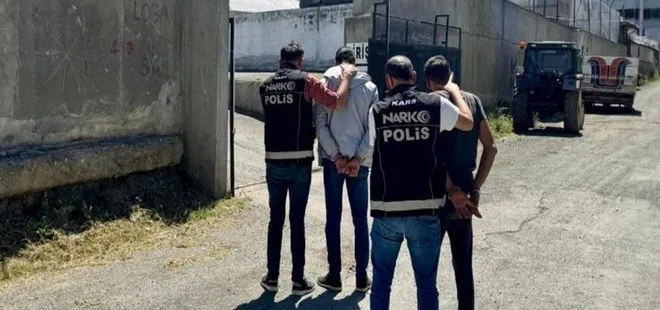 Kars'ta uyuşturucu operasyonunda yakalanan 2 zanlı tutuklandı