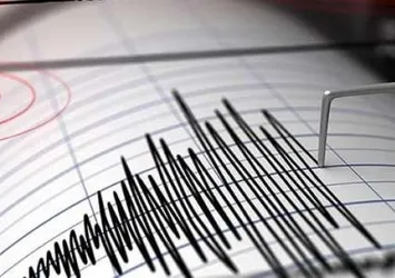 Endonezya'da 6,2 büyüklüğünde deprem