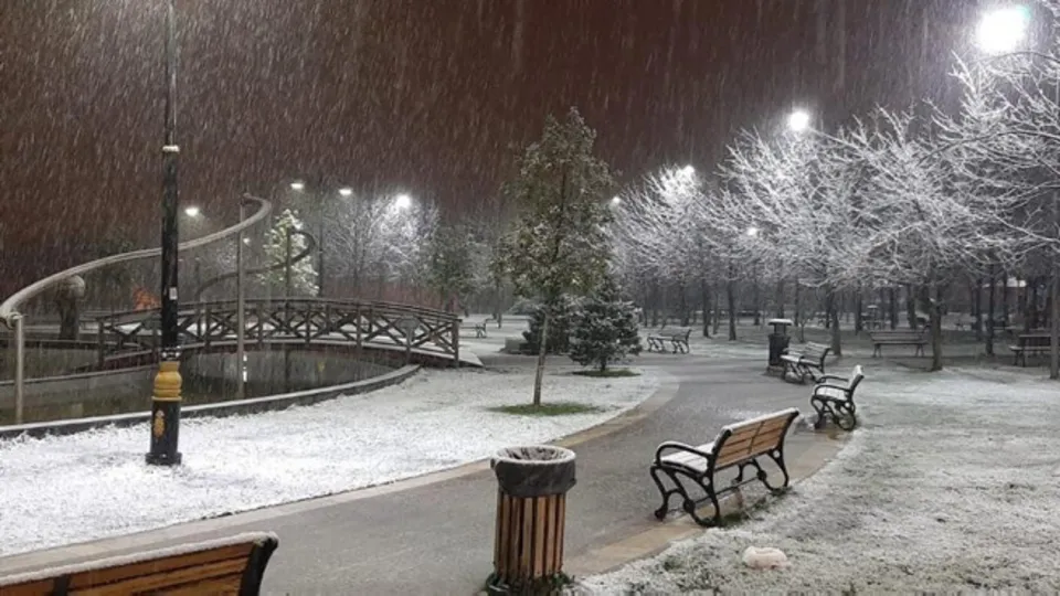Kar yağışı İstanbul'da etkili oldu!