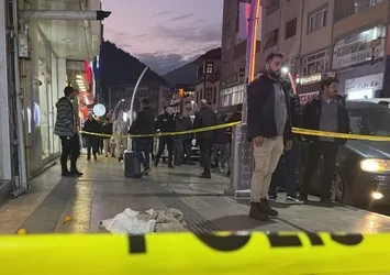 Dehşet! Karısını bıçaklayıp kaçan cani gözaltında