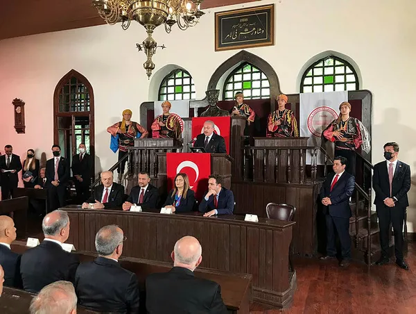 Son dakika: Türkiye Büyük Millet Meclisi 102 yaşında: Devlet erkanından Anıtkabir’e ziyaret!