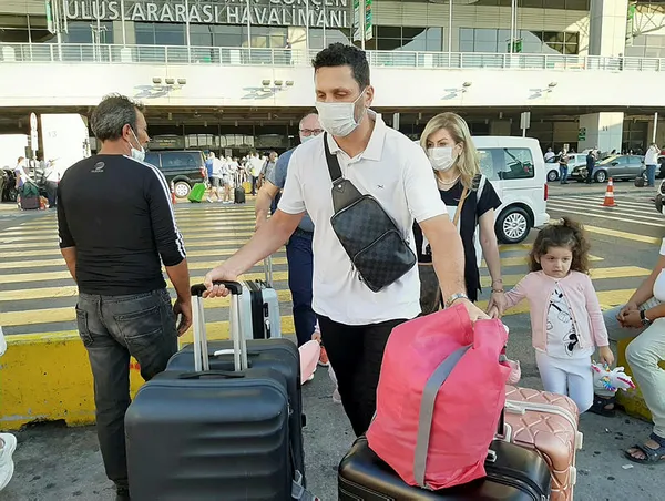 Son dakika: Fenerbahçe ile imza atması beklenen Erol Bulut İstanbul’da