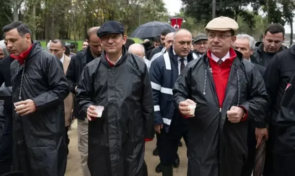 1708247112919.jpg CHP'de kılıçlar çekildi! Kılıçdaroğlu toplantıya gelmedi Özel gönderme yaptı: Saygılar... - 3