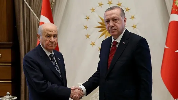Son dakika: AK Parti'den dezenformasyonla ilgili düzenleme açıklaması! İnternet yasası taslağı Devlet Bahçeli'ye iletildi - 2
