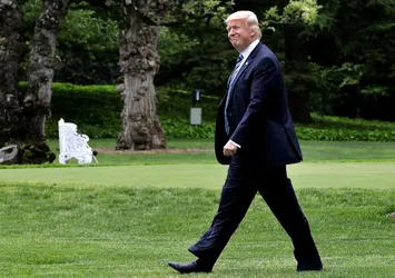 Trump: Obamacare esasen öldü