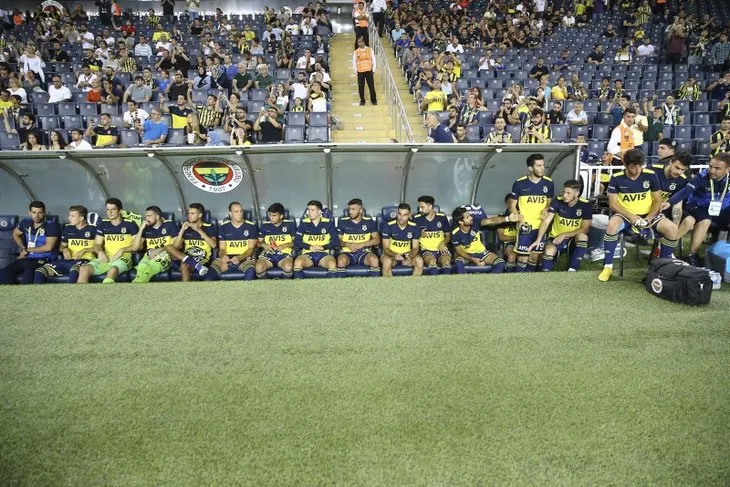 Ersun Yanal’dan flaş karar! İşte Fenerbahçe’nin Sivasspor ilk 11’i