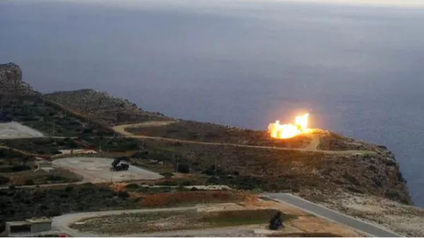 Yunanistan Girit Adası’nda S-300’leri ateşledi