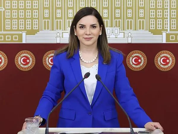 MHP’liler İYİ Parti ve CHP’yi topa tuttu! Arzu Erdem: HDPKK’ya hangi bakanlıkları vereceksiniz