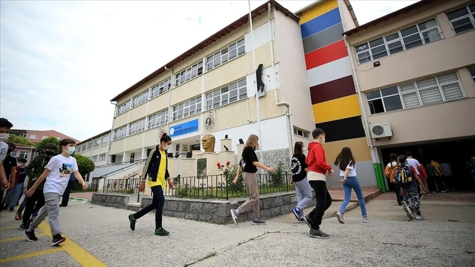 İŞKUR TYP ilanları çıktı mı? 2022-2023 Okullara temizlik ve güvenlik görevlisi alımı ne zaman? MEB TYP başvuruları başladı mı?