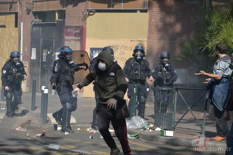 Fransa savaş alanına döndü 21