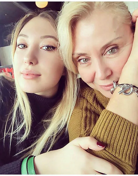 Mehmet Ali Erbil’in kızı Yasmin Erbil’den yasak aşk skandalı! Evli iş adamıyla...