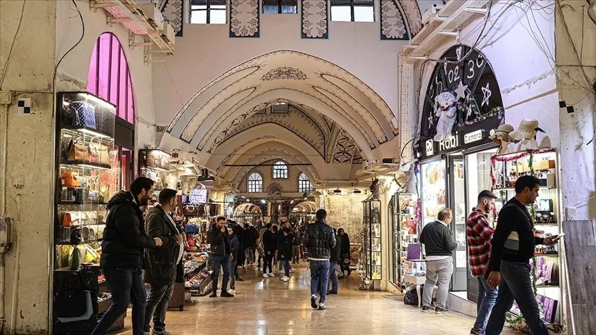 yasa-disi-bahis-sebekesine-darbe-350-milyon-liralik-servete-el-konuldu-1780640834690.jpeg İllegal finans ağına darbe! Raketli kara para tezgahı çöktü - 1