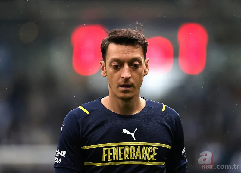Fenerbahçe'de sıcak gelişme! Mesut Özil ve Ozan Tufan neden kadro dışı kaldı? 22