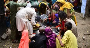 Pakistan kabusu yaşıyor! Ölü sayısı bini geçti!