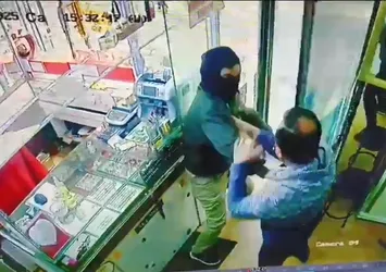 Bursa'da akılalmaz olay! Oyuncak silahla soyguna kalkıştı dayak yedi