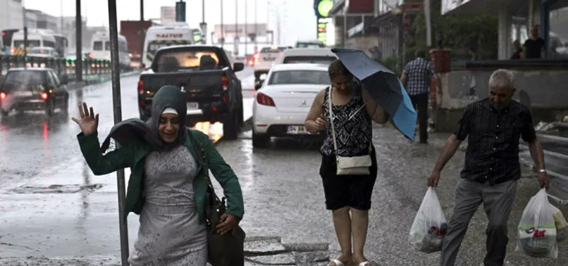 İstanbullular dikkat! Meteoroloji'den flaş uyarı geldi