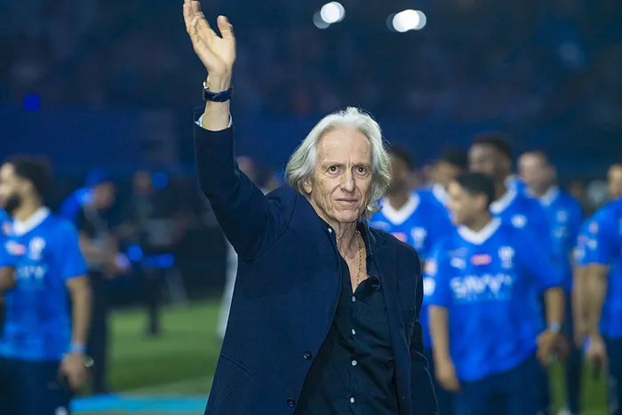 Jorge Jesus Suudi Arabistan’da kupa kazanmaya devam ediyor