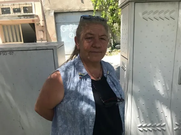eskisehirde-gupegunduz-hirsizlik-motosikletli-kablo-hirsizlari-mahallede-huzur-birakmadi-1658476586648.jpg Eskişehir’de güpegündüz hırsızlık! Motosikletli kablo hırsızları mahallede huzur bırakmadı - 6