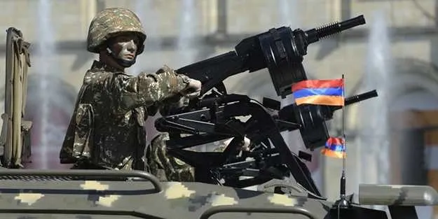 Ermenistan ordusundan provokasyon girişimi: Askeri araçlarla sınıra ilerlediler - 1