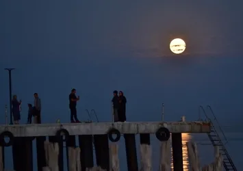 Bitlis'te dolunay manzarası mest etti