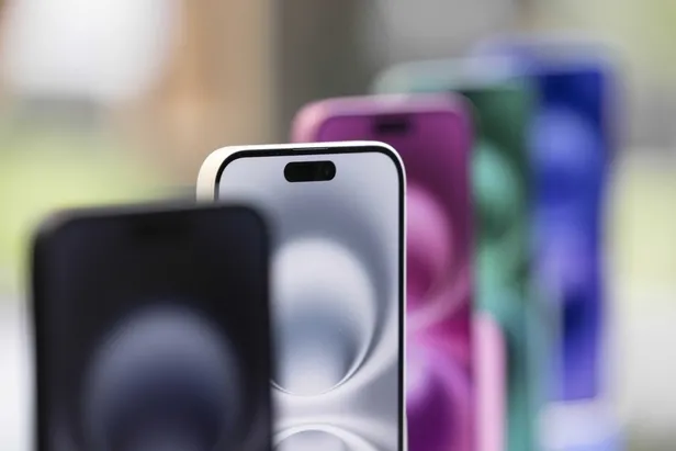 iphone-17-ne-zaman-cikacak-tanitim-tarihi-belli-oldu-mu-iphone-17-ozellikleri-neler-1750741609354.jpg A Haber Foto Arşiv