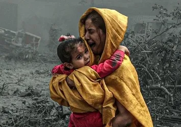 Soykırımcı İsrail Gazze'ye yakıt girişini engelliyor! Hastaları "idam" ediyor