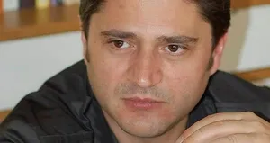 Fuat Avni Yenibosna’da yakayı ele verdi