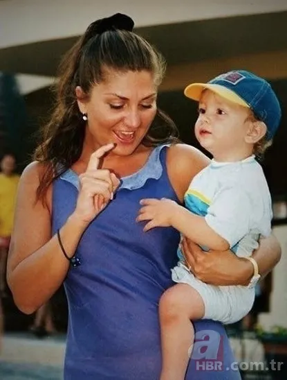 Ünlü şarkıcı Sibel Can’ın oğlu Emir Aksüt büyüdü! Emir Bebek’te magazincileri görünce bakın ne yaptı 1