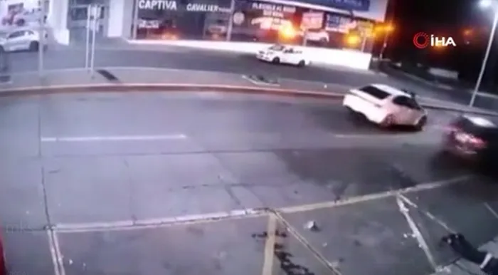 SON DAKİKA: Meksika’da gece kulübüne silahlı saldırı: 6 ölü 2 yaralı - 5
