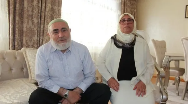 son-dakika-bakan-abdulhamit-gulun-annesi-vefat-etti-saglik-bakani-fahrettin-koca-duyurdu-1617993247434.jpg Son dakika: Bakan Abdulhamit Gül'ün annesi vefat etti | Sağlık Bakanı Fahrettin Koca duyurdu - 2