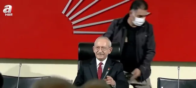 ak-partiden-kilicdarogluna-gayri-milli-tepkisi-boyle-bir-futursuzluk-olabilir-mi-1637910282463.jpg AK Parti’den Kılıçdaroğlu’na gayri milli tepkisi: Böyle bir fütursuzluk olabilir mi? - 8