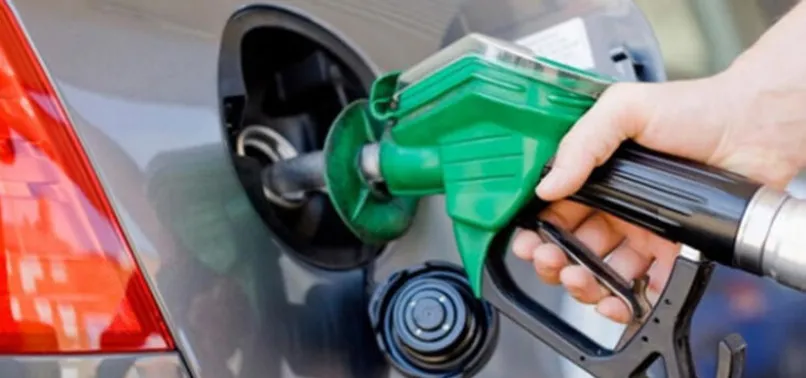 Son dakika: Benzine 8 kuruş indirim geldi