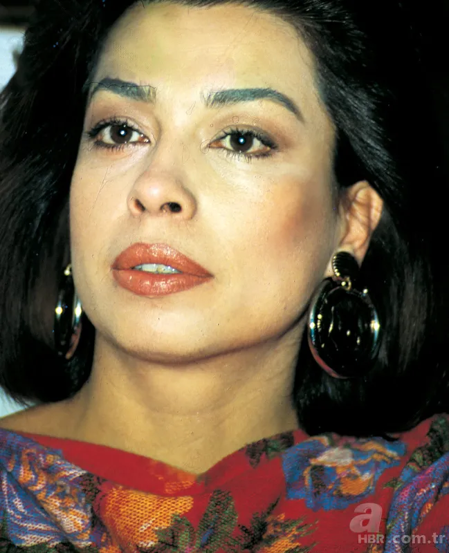 Yeşilçam filmlerinin güzel oyuncusu Selma Güneri yıllar sonra ortaya çıktı! Son haline bakın 'kim der 70 yaşında!' 4