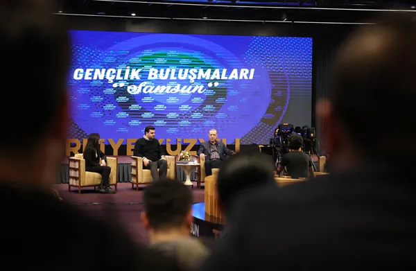 Başkan Recep Tayyip Erdoğan'dan başörtüsü konusunda "referendum" sinyali - 14