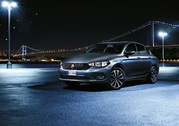 Dizel otomatik Fiat Egea Sedan bayilerde